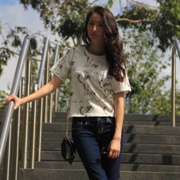 Meet your Posher, Flora - Picture 1 of 1